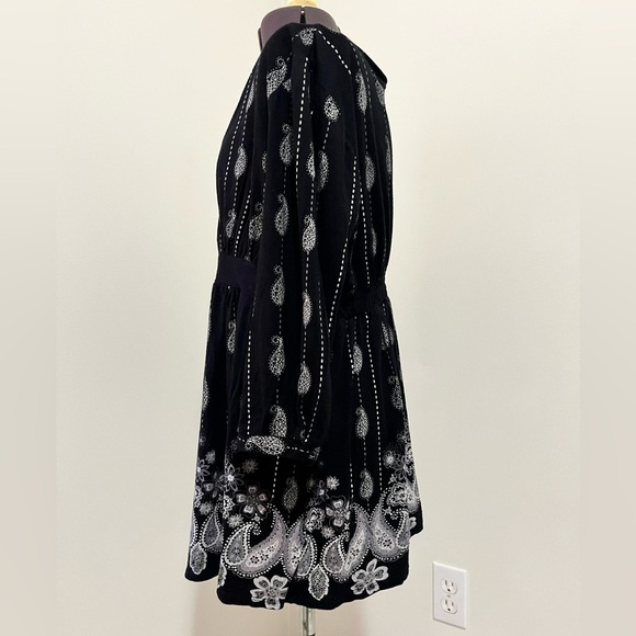 A Pea in the Pod Paisley Print Maternity Top Size L - Picture 2 of 6